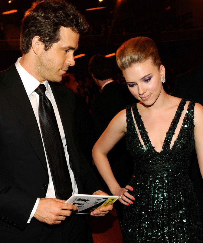 Scarlett Johansson and Ryan Reynolds